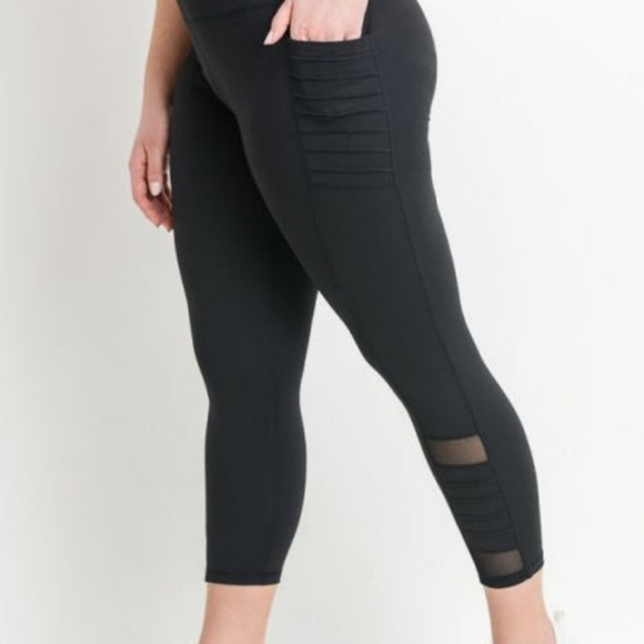 Moto Ribbed Full Leggings with Leggings and Pocket - Picture 3 of 5